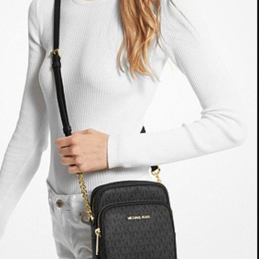 MICHAEL Michael Kors Black Logo Crossbody Bag with Gold Hardware - Picture 5 of 6